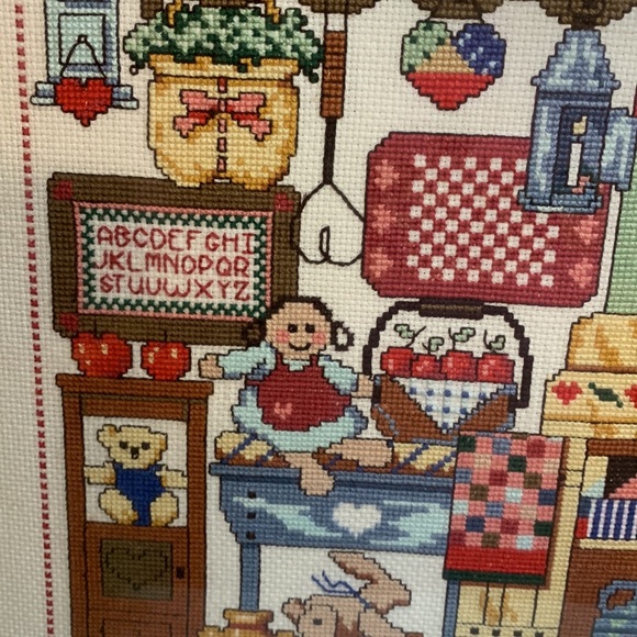 Vintage “I’m Not Cluttered, I’m Country” framed cross stitch picture - Picture 5 of 10